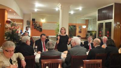 Christiane Loizides, Vorsitzende der CDU Dornbusch, bei ihrer Rede zu Beginn des Neujahresempfanges am 4. Februar 2016 